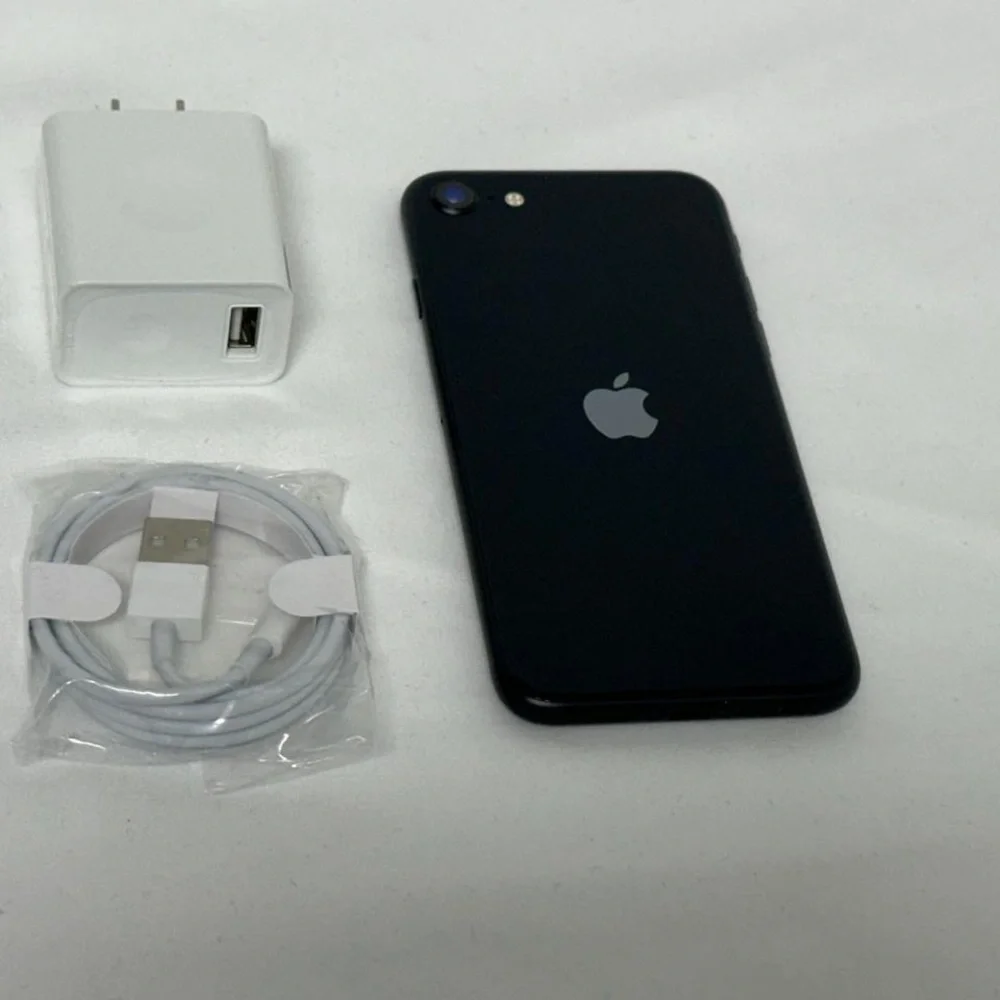 Apple iPhone SE 3rd Generation 64 GB in Midnight for Verizon